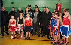 Воины-ветераны посетили турнир юных боксеров