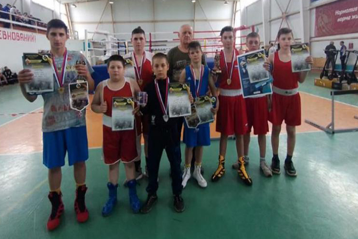 Камешкирские боксёры отличились на представительном турнире