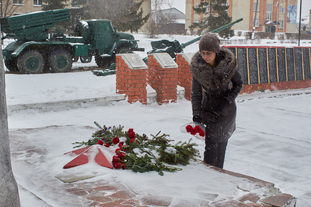 В Русском Камешкире почтили память героев Сталинградской битвы